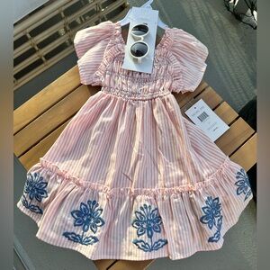 Rachel Zoe sundress and sunglasses